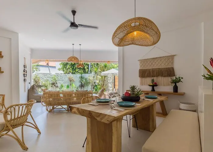 Villa Alamanda Maya Seminyak Center 2 Bedr With Private Pool