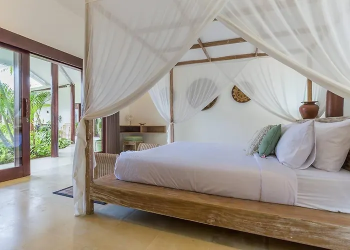 Villa Budha 1: 4Bedrs 12M Pool, 700M2 Garden With Bbq