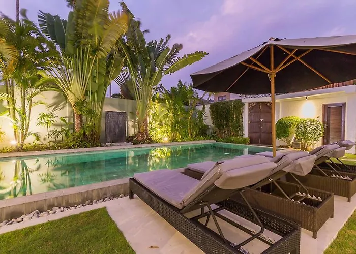 Villa Budha 1: 4Bedrs 12M Pool, 700M2 Garden With Bbq